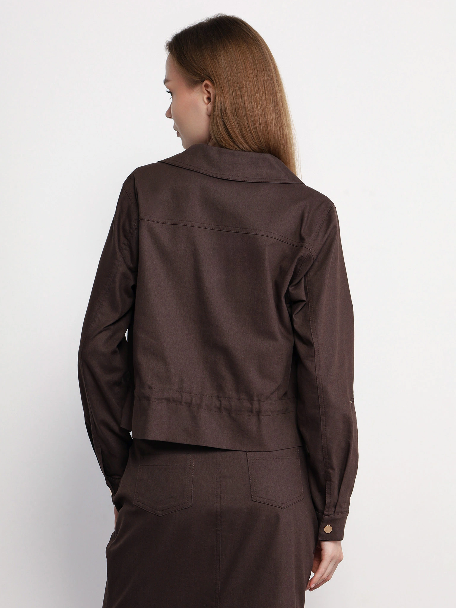 Жакет темно-коричневого цвета с кокеткой